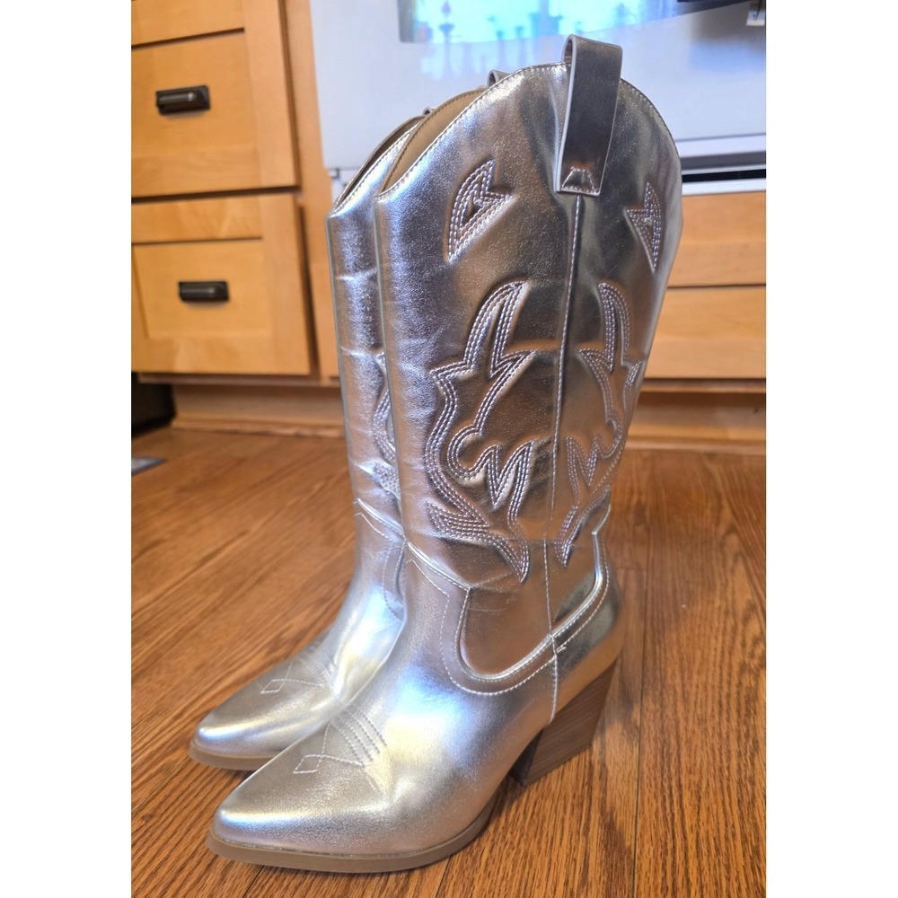 Disco Cowgirl Metallic Silver Cowgirl Boots Womens‎ Size 8.5 Embroidered Western